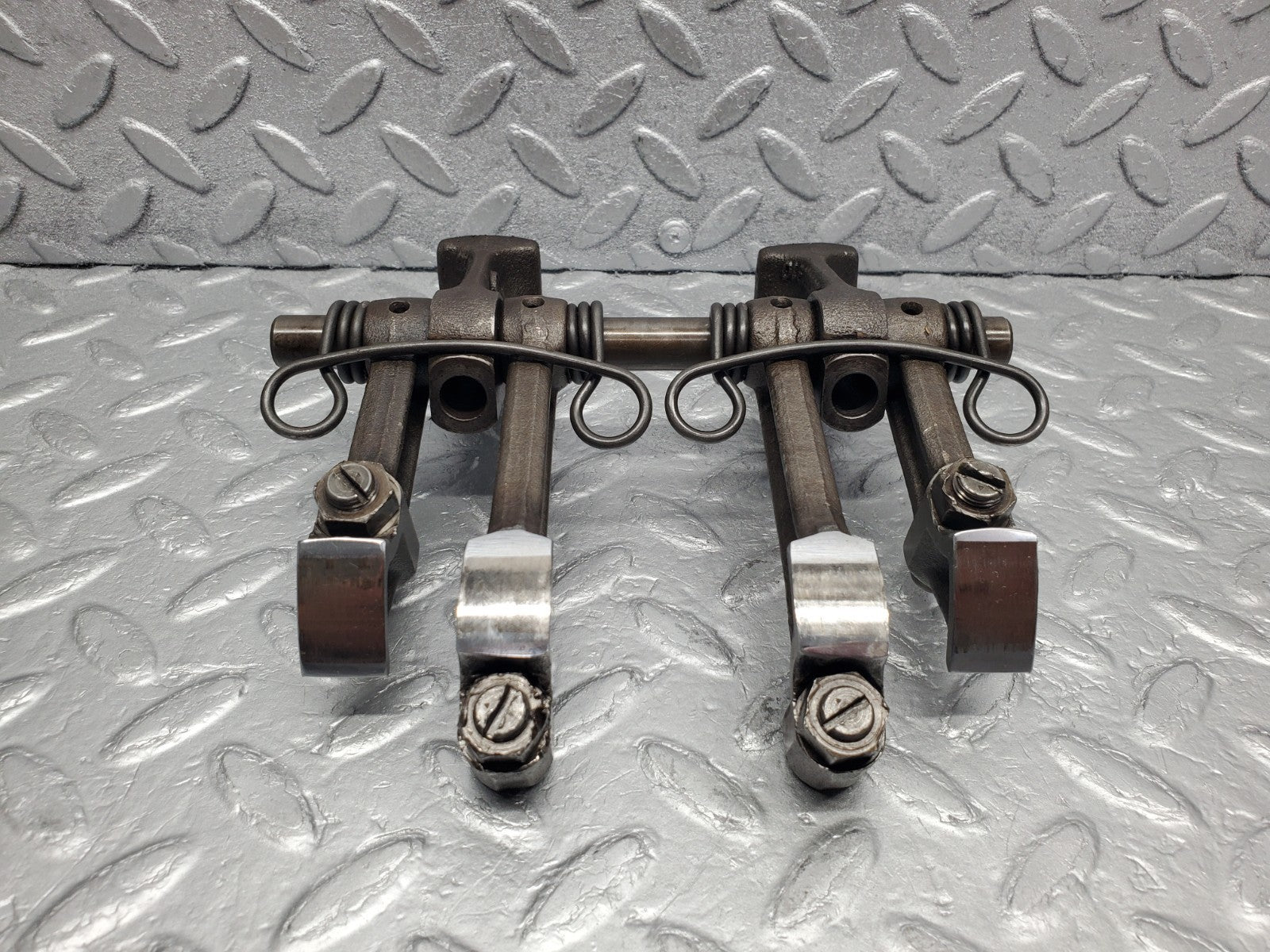W112 rocker arm support arm and shaft used OEM