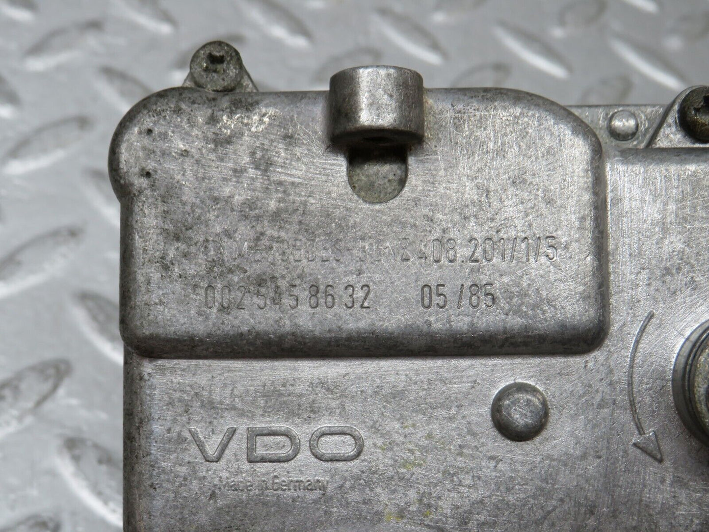 35436 Mercedes-Benz R107 280SL Cruise Control Actuator 0025458632
