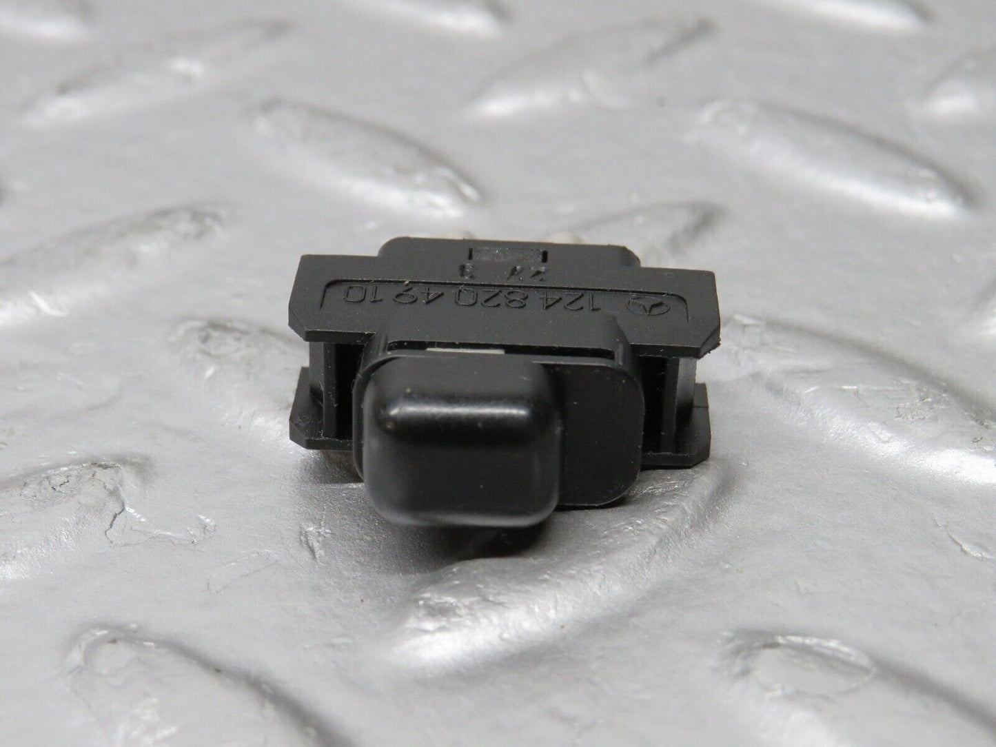 38140 Mercedes-Benz A124 320E Cabriolet Child Lock Control Switch 1248204910