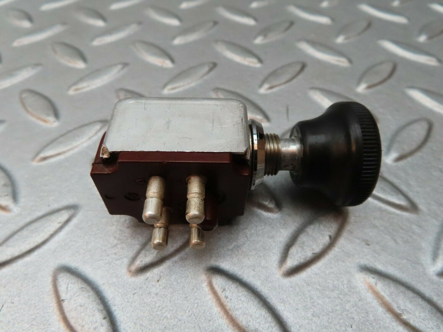 4630 Mercedes-Benz W114 280CE Coupe Rear Window Heater Switch