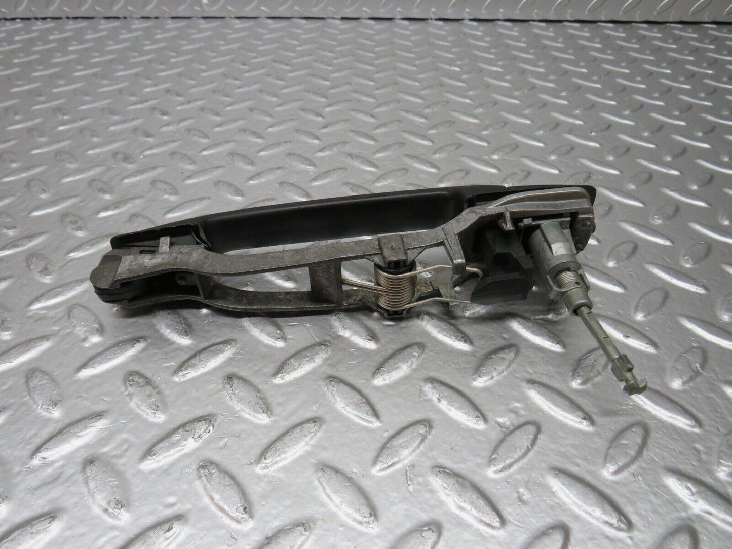 25207 Mercedes-Benz W201 190D Exterior Door Handle Front Right No Key