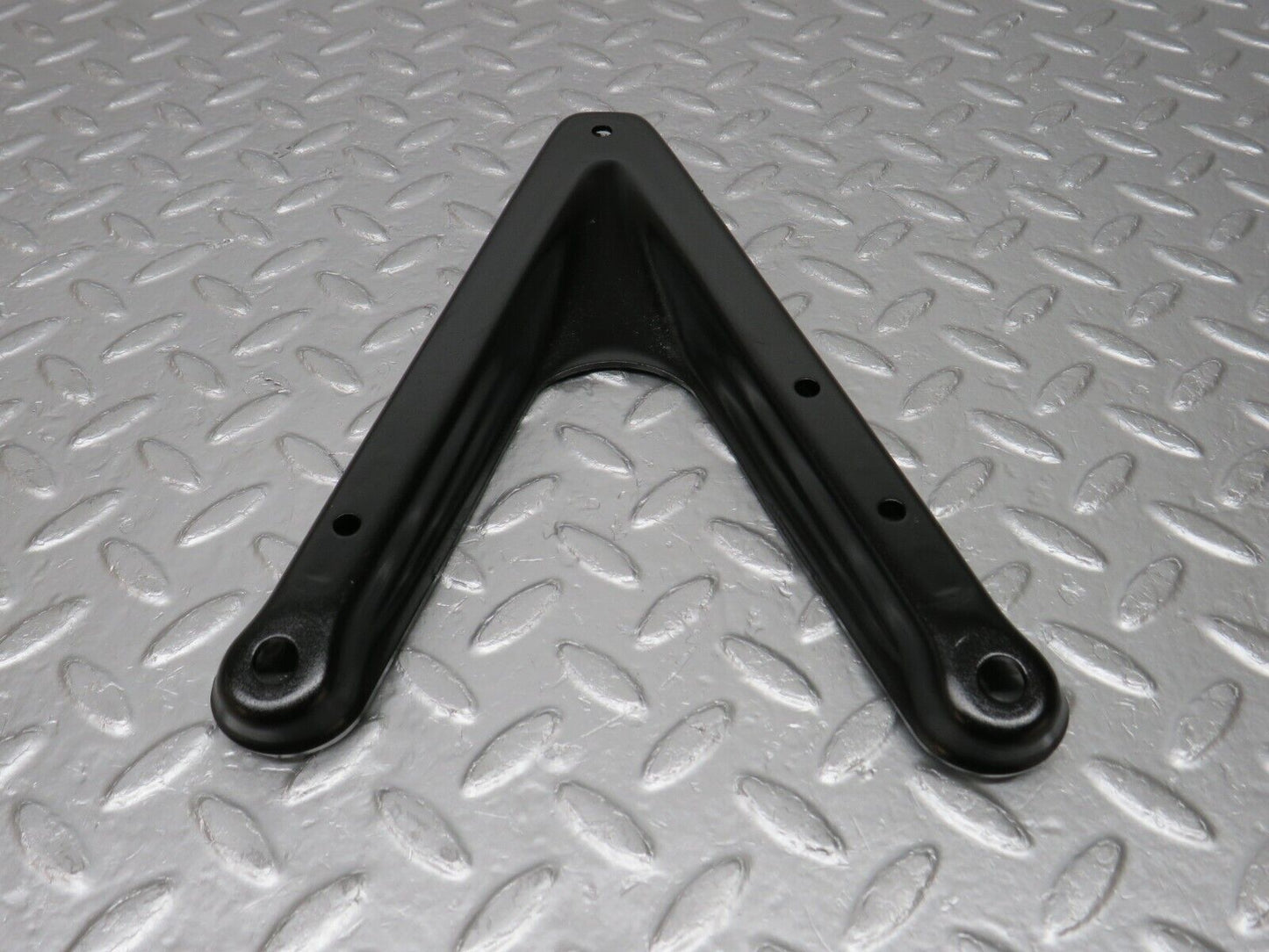33530 Mercedes-Benz W202 C180 Air Intake Manifold Bracket