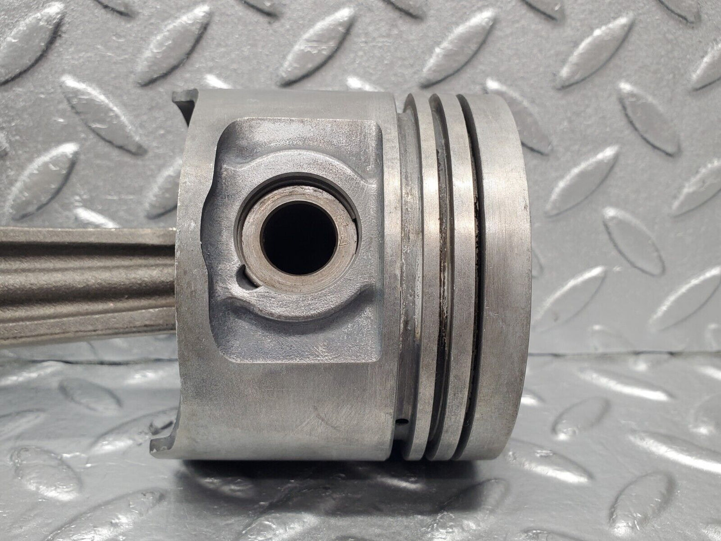 46604 Mercedes-Benz C123 280CE Coupe Piston With Connecting Rod 85.986mm 11005