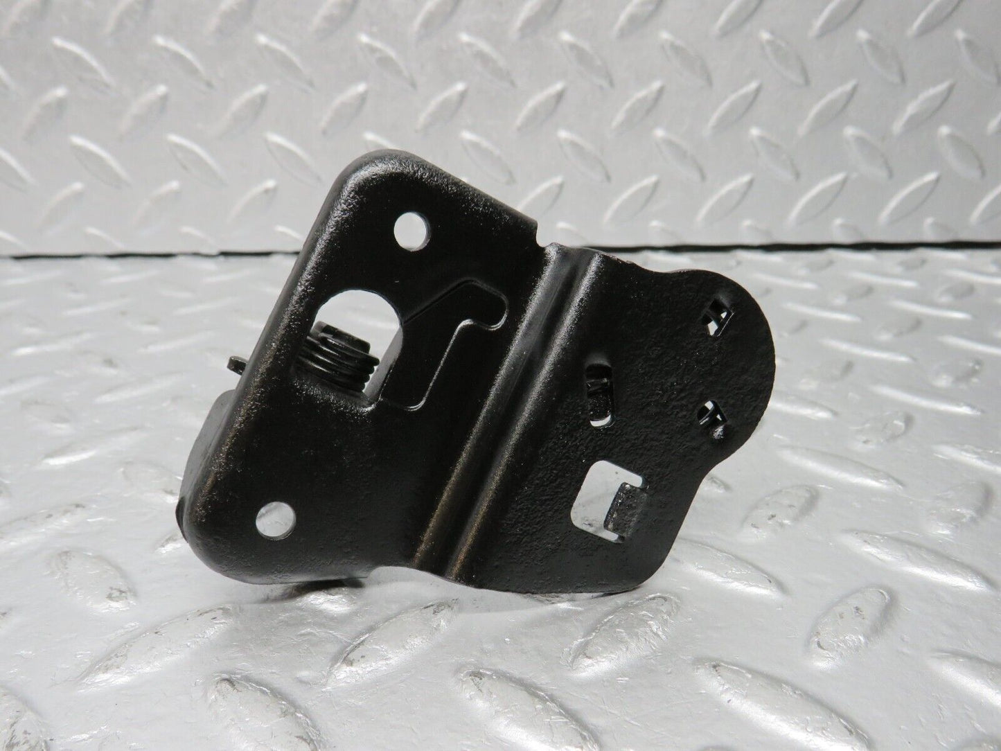 39598 Mercedes-Benz R129 320SL Coupe Bonnet Safety Latch
