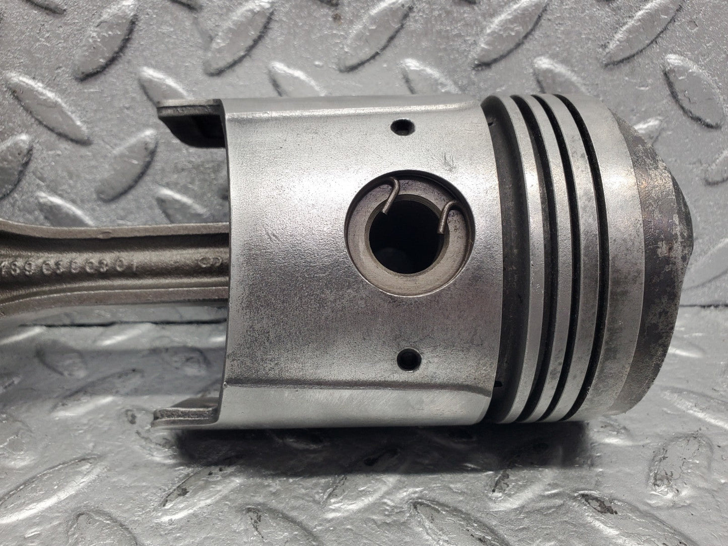 W112 piston and connecting rod used OEM