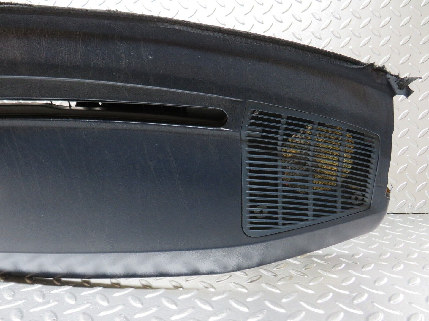 25166 Mercedes-Benz W201 190D Dashboard Blue