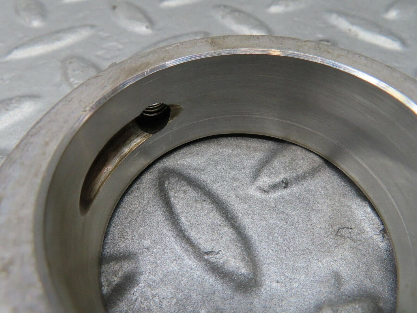 16553 Mercedes-Benz C107 350SLC Coupe Camshaft Tower Bearing 1160512112