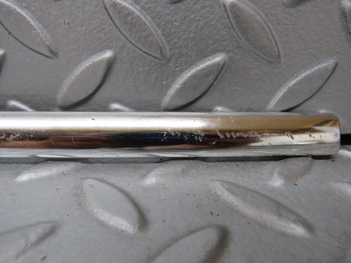 36952 Mercedes-Benz C126 420SEC Coupe Trunk Lid Handle Chrome