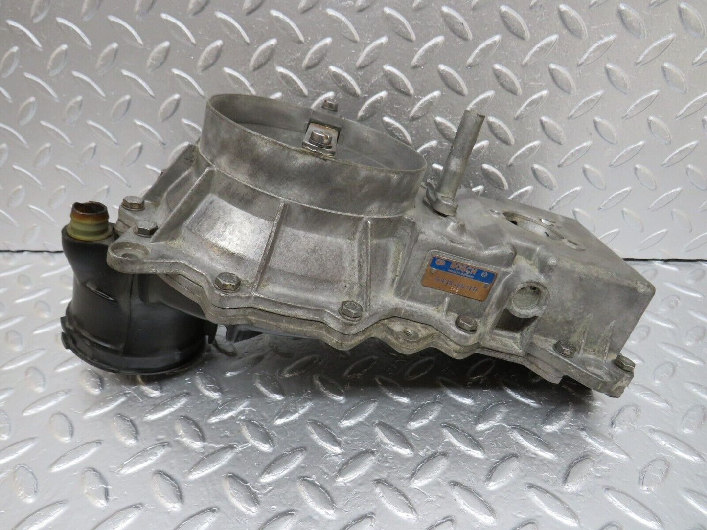 34614 Mercedes-Benz C126 380SEC Air Flow Mass Meter Sensor Bosch 1161400018