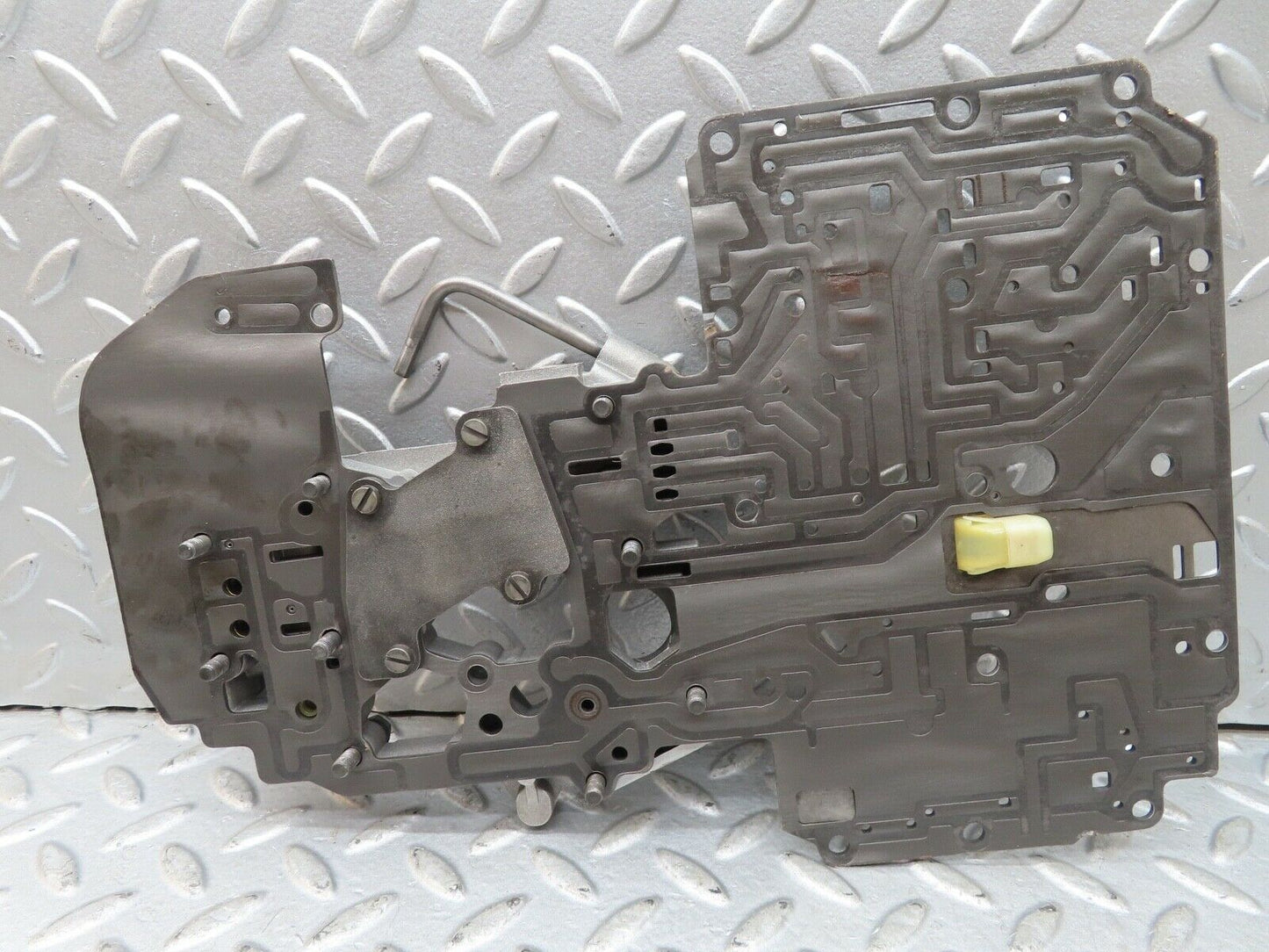 17848 Mercedes-Benz W123 230E Automatic Transmission Valve Body 1232770403