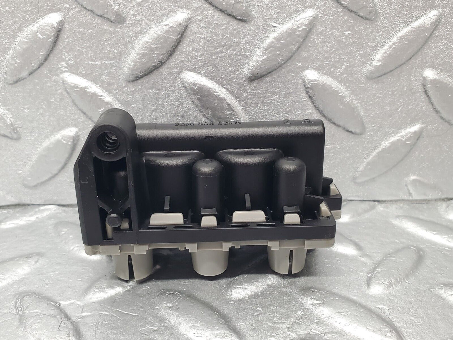 46932 Mercedes-Benz R129 320SL Coupe Engine Vacuum Valve 1298003178