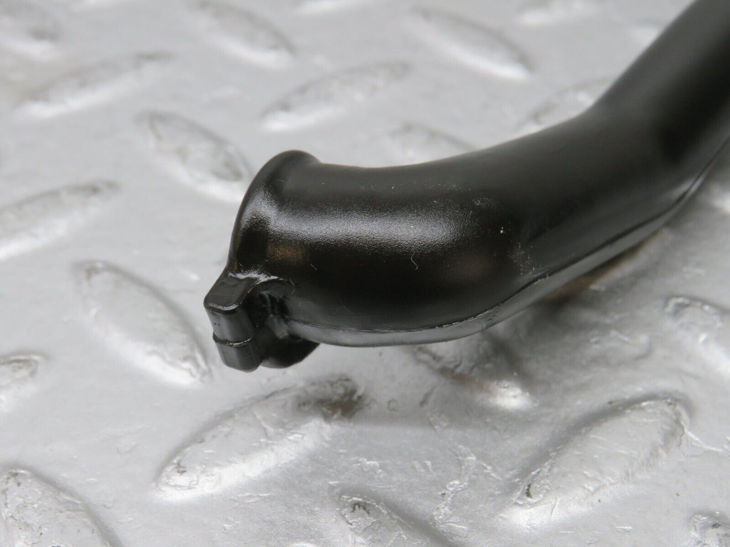 36880 Mercedes-Benz C126 420SEC Coupe Crankcase Breather Hose Pipe 1160942282