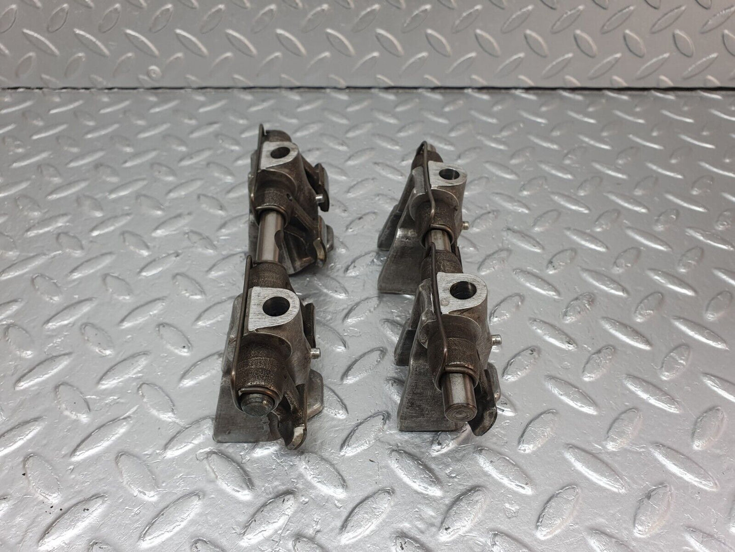 40868 Mercedes-Benz W123 240D Camshaft Rocker Arms 6160550010