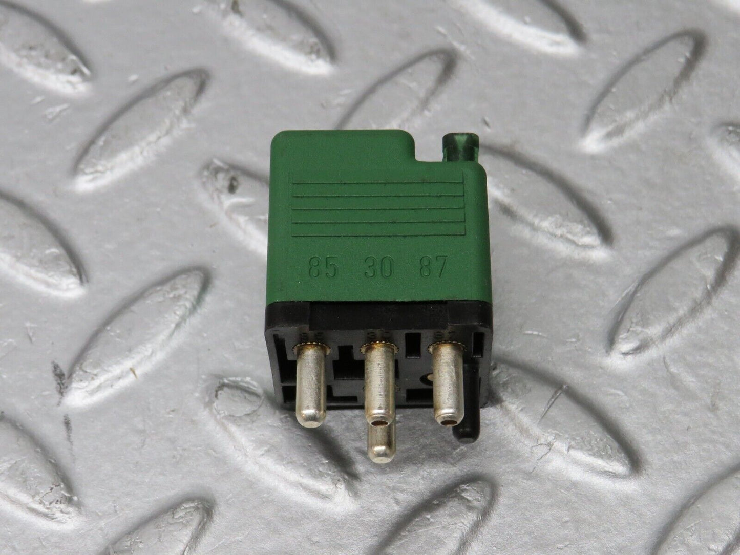 39699 Mercedes-Benz R129 320SL Coupe Overload Relay 0015429619
