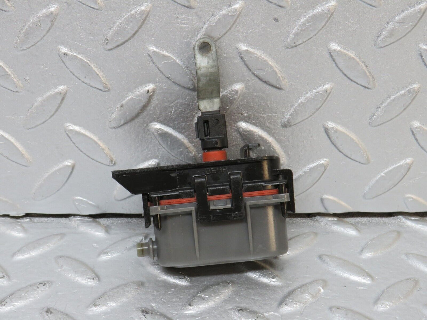 38452 Mercedes-Benz R129 280SL Coupe Heater Vacuum Actuator
