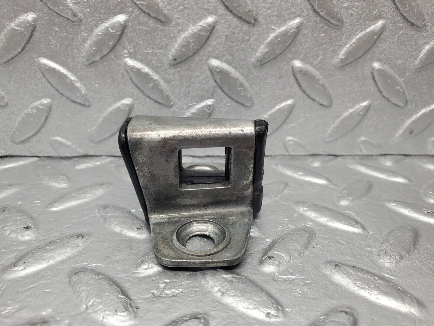 47006 Mercedes-Benz R129 320SL Coupe Door Lock Latch