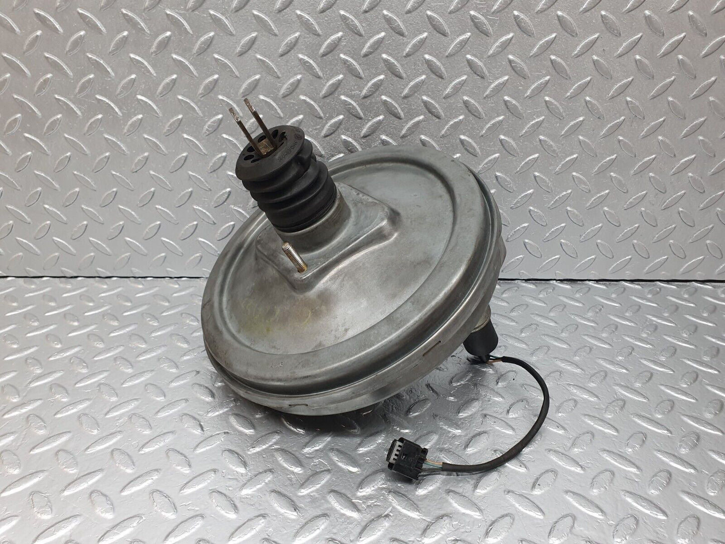 41971 Mercedes-Benz W202 C200 Brake Booster Lucas 0044305830