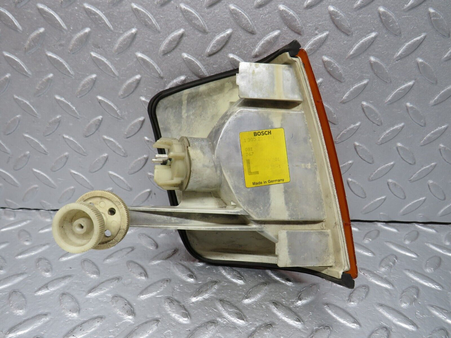38844 Mercedes-Benz W201 190E Indicator Light Bosch Front Left 1305232911