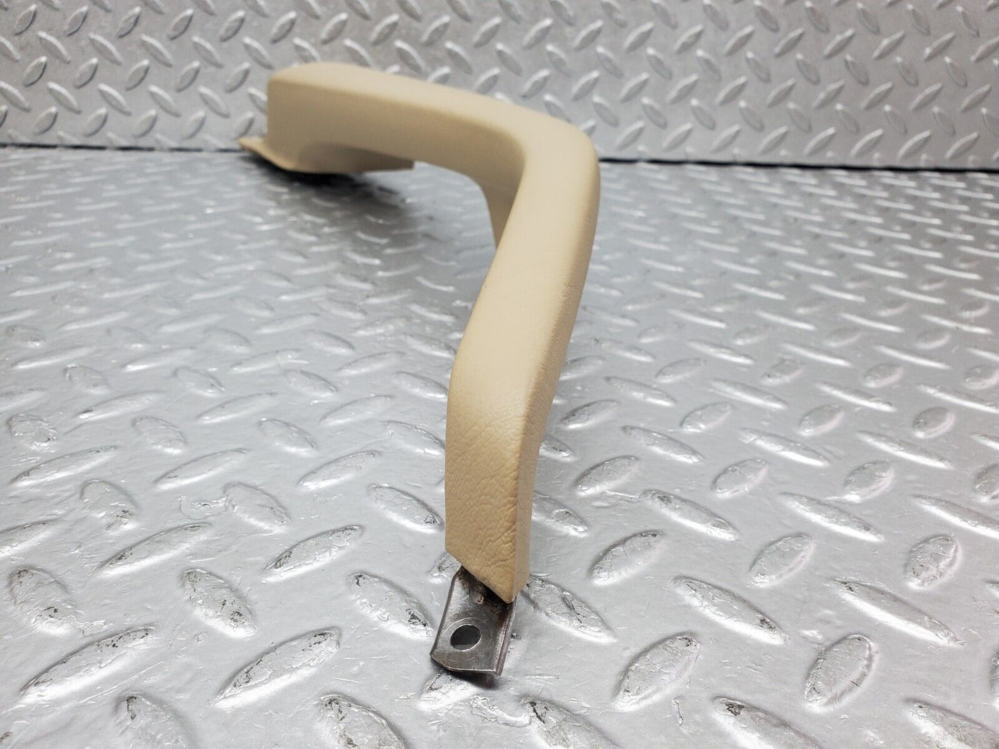 45613 Mercedes-Benz W126 420SE Rear Right Interior Door Handle Beige 1269701201