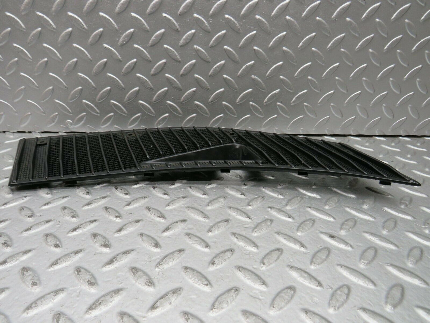 22058 Mercedes-Benz S123 280TE Wagon Air Intake Grill Right Side 1238363065
