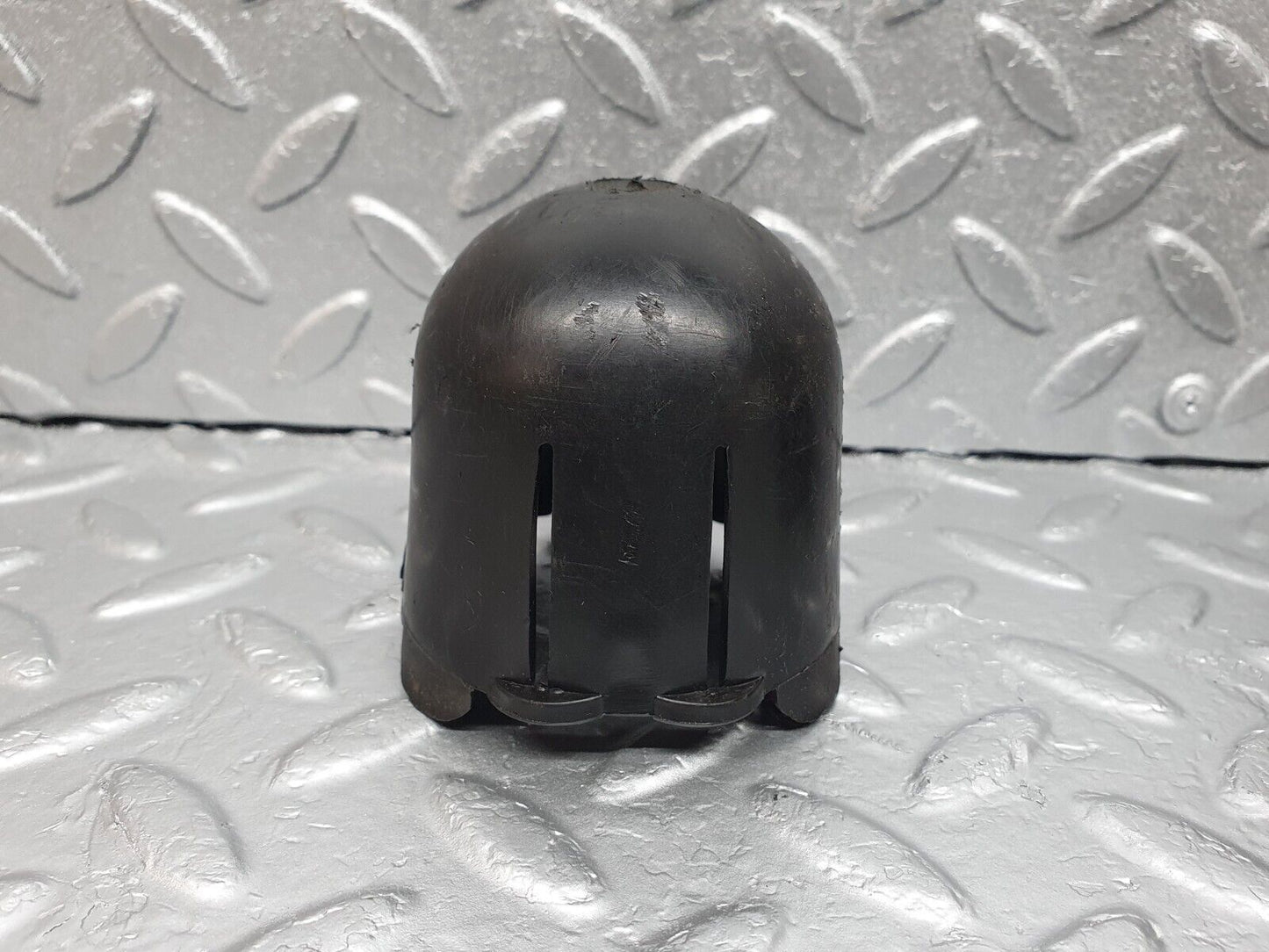 43092 Mercedes-Benz W108 280SE Rear Shock Absorber Top Plastic Cap 2X