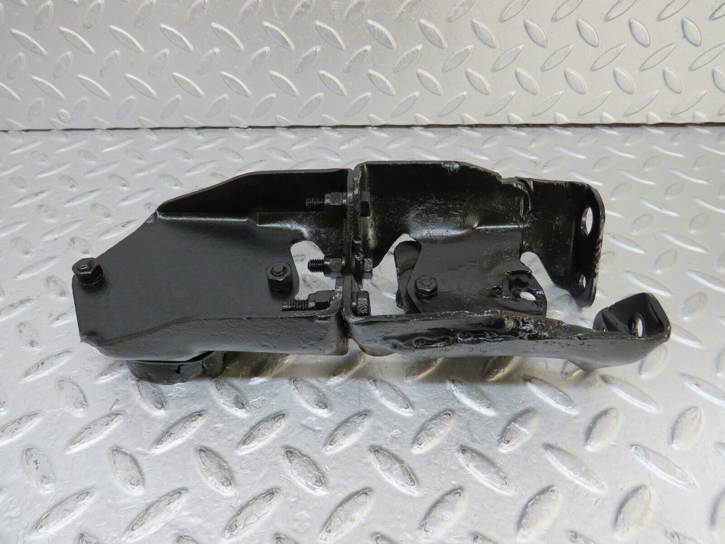 35789 Mercedes-Benz W108 Gearbox Mount Bracket