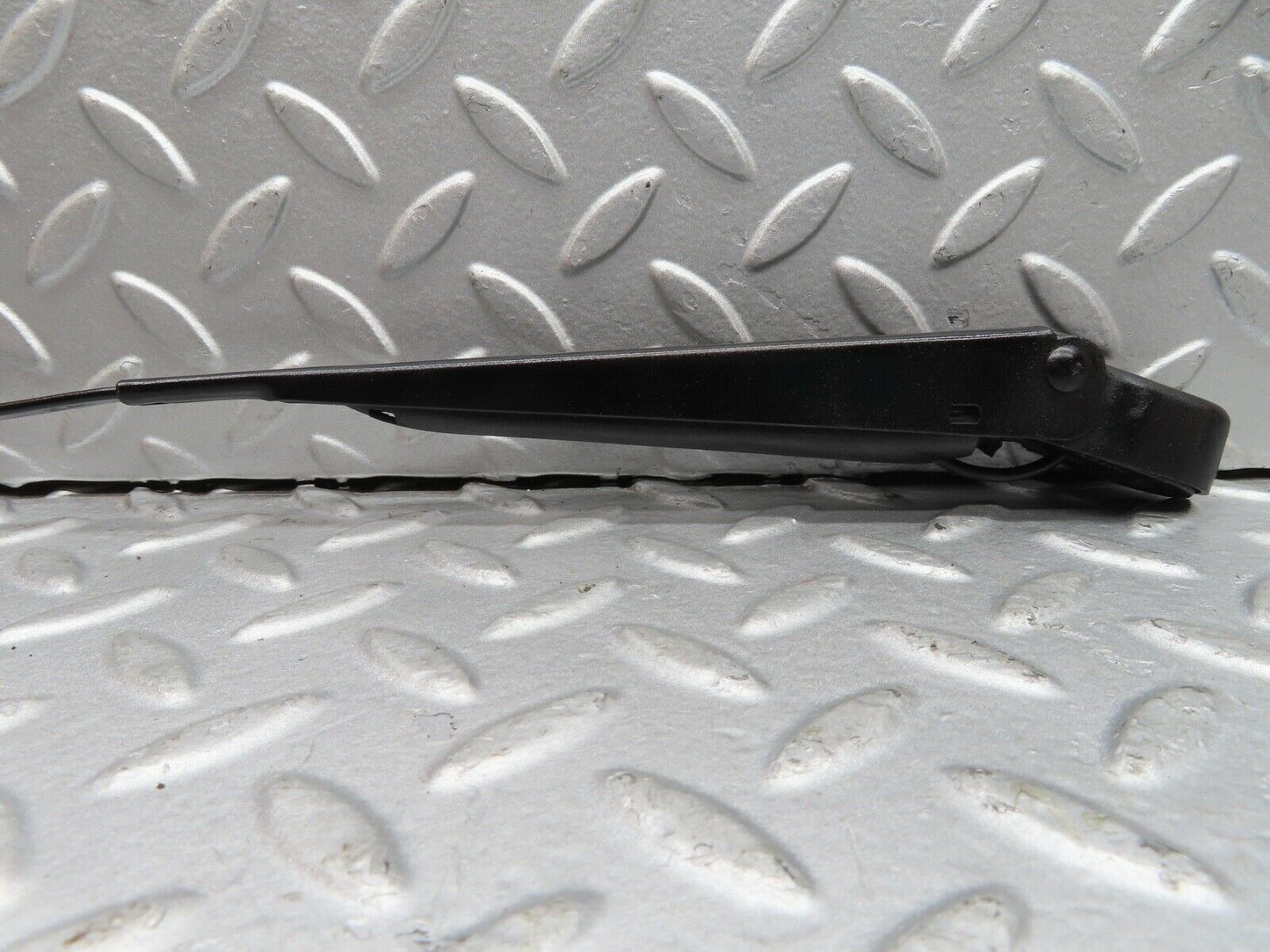 17053 Mercedes-Benz C123 280CE Coupe Wiper Arm Right Side