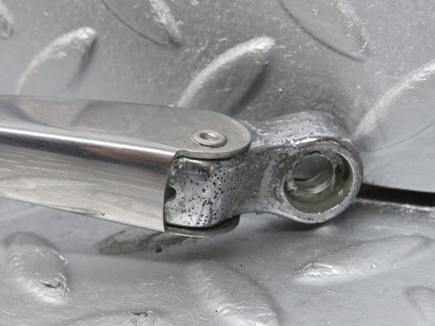 40372 Mercedes-Benz W110 230 Windscreen Wiper Arm Right Side