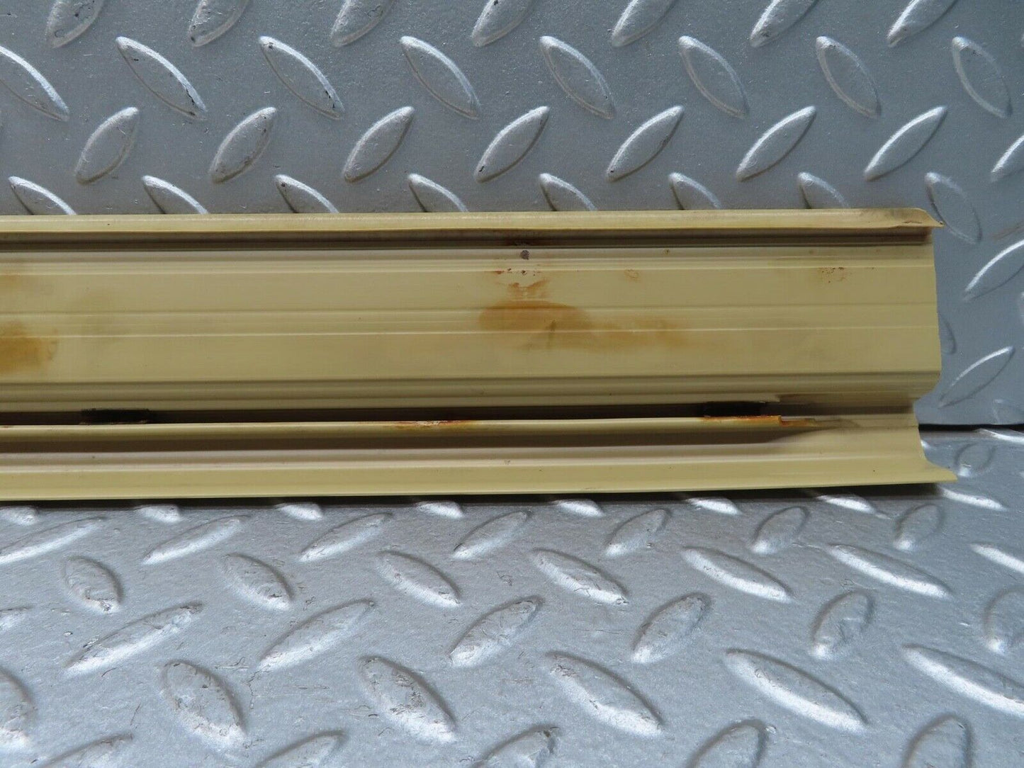 13484 Mercedes-Benz W123 200 Rear Left Door Sill