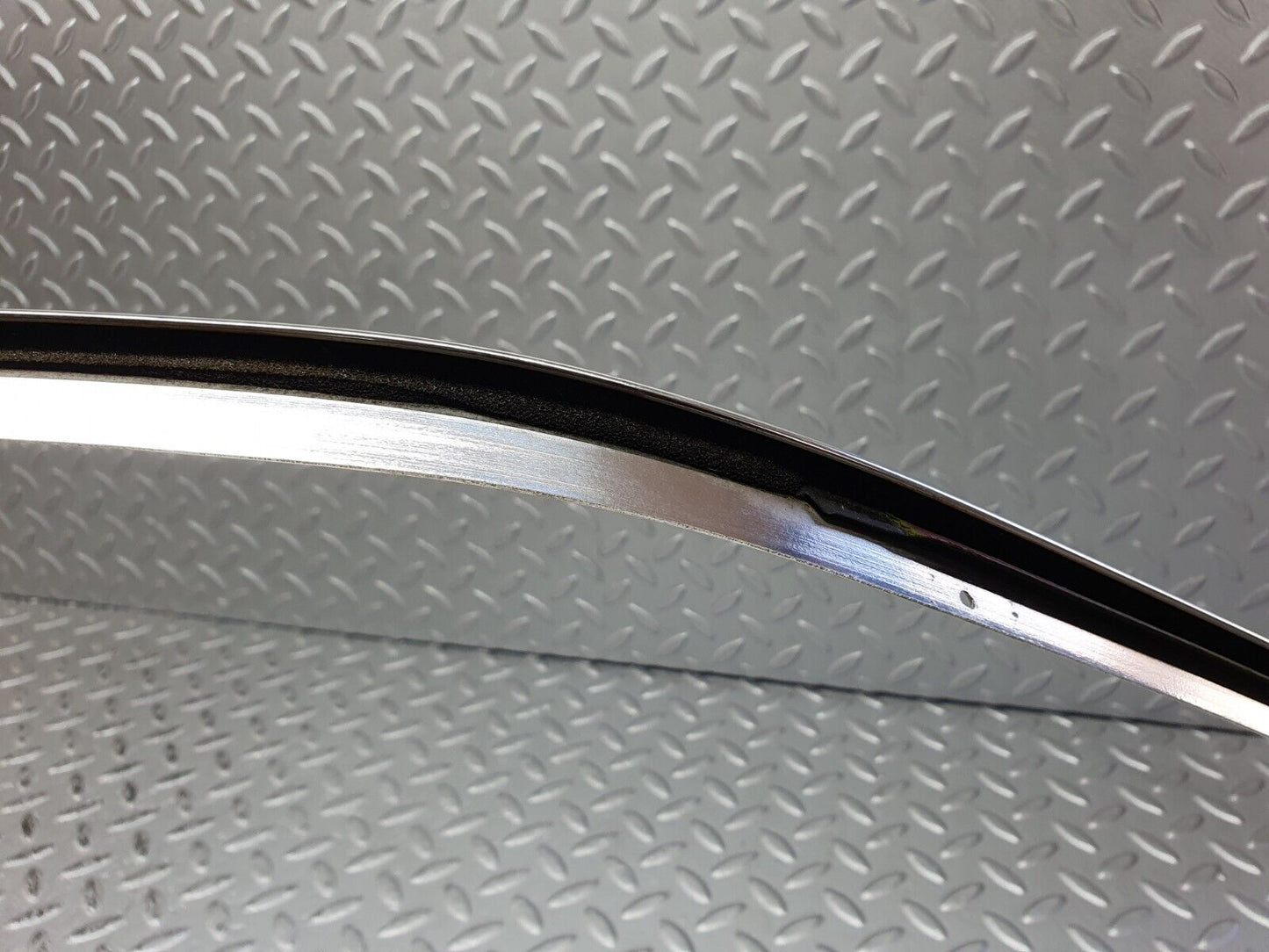 41262 Mercedes-Benz W126 300SE Roof Chrome Trim Left Side
