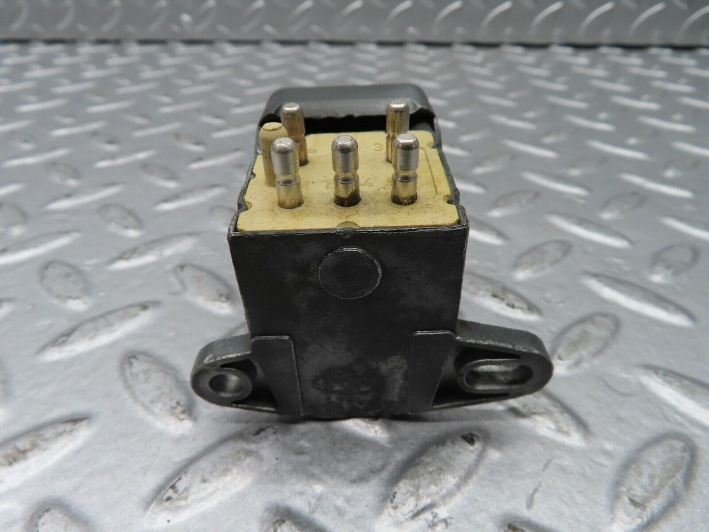 20274 Mercedes-Benz W114 280CE Coupe Windscreen Washer Switch