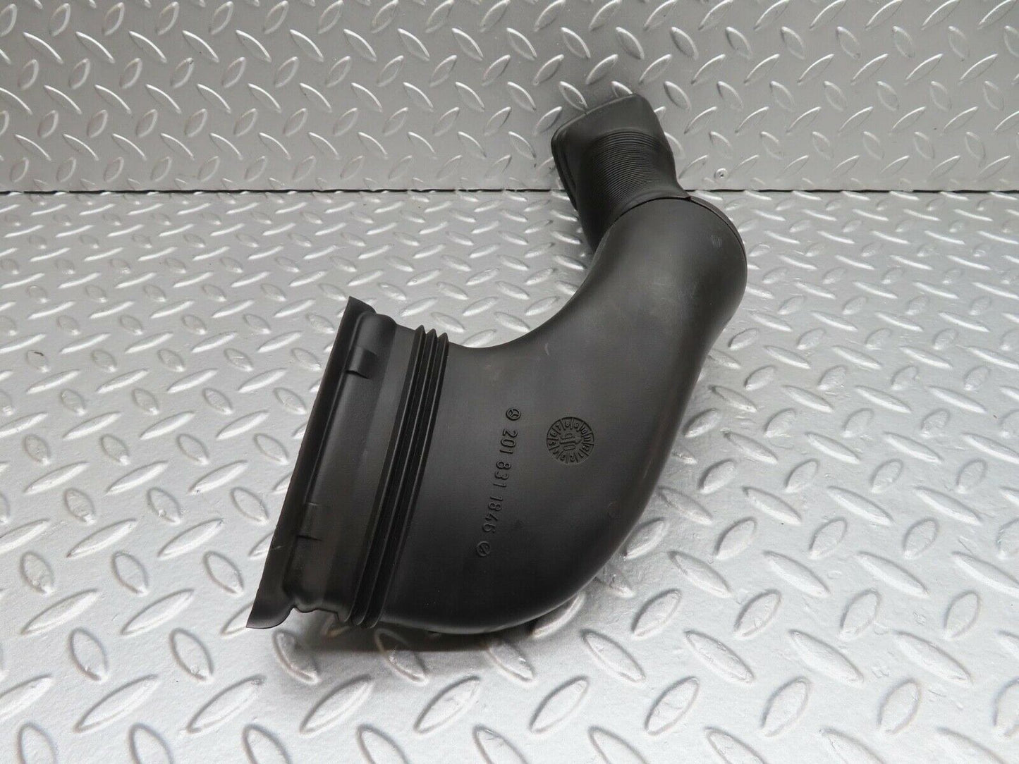 14749 Mercedes-Benz W201 190E Air Duct Pipe Hose Right 2018311646