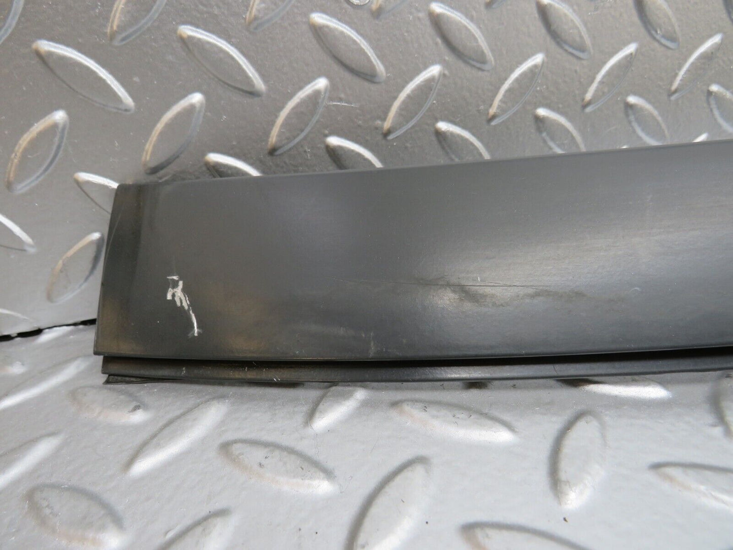 30941 Mercedes-Benz W201 190E Under Windscreen Cover Trim