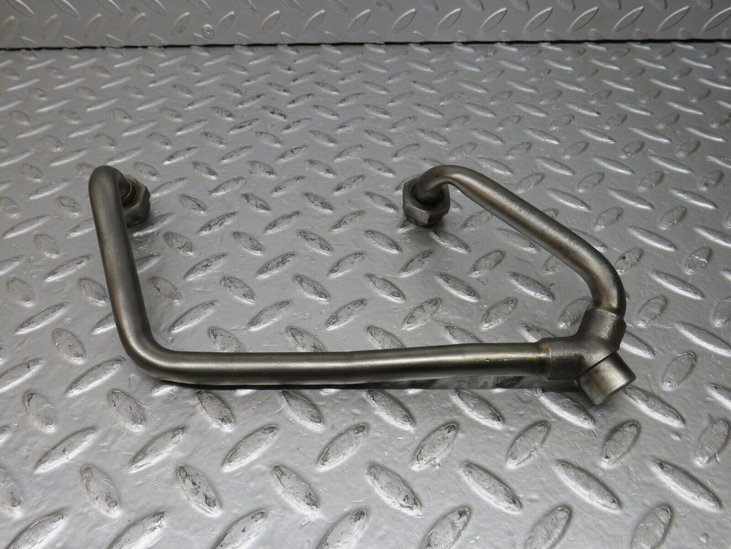 32833 Mercedes-Benz C107 R107 350 V8 Air Intake Manifold Hose