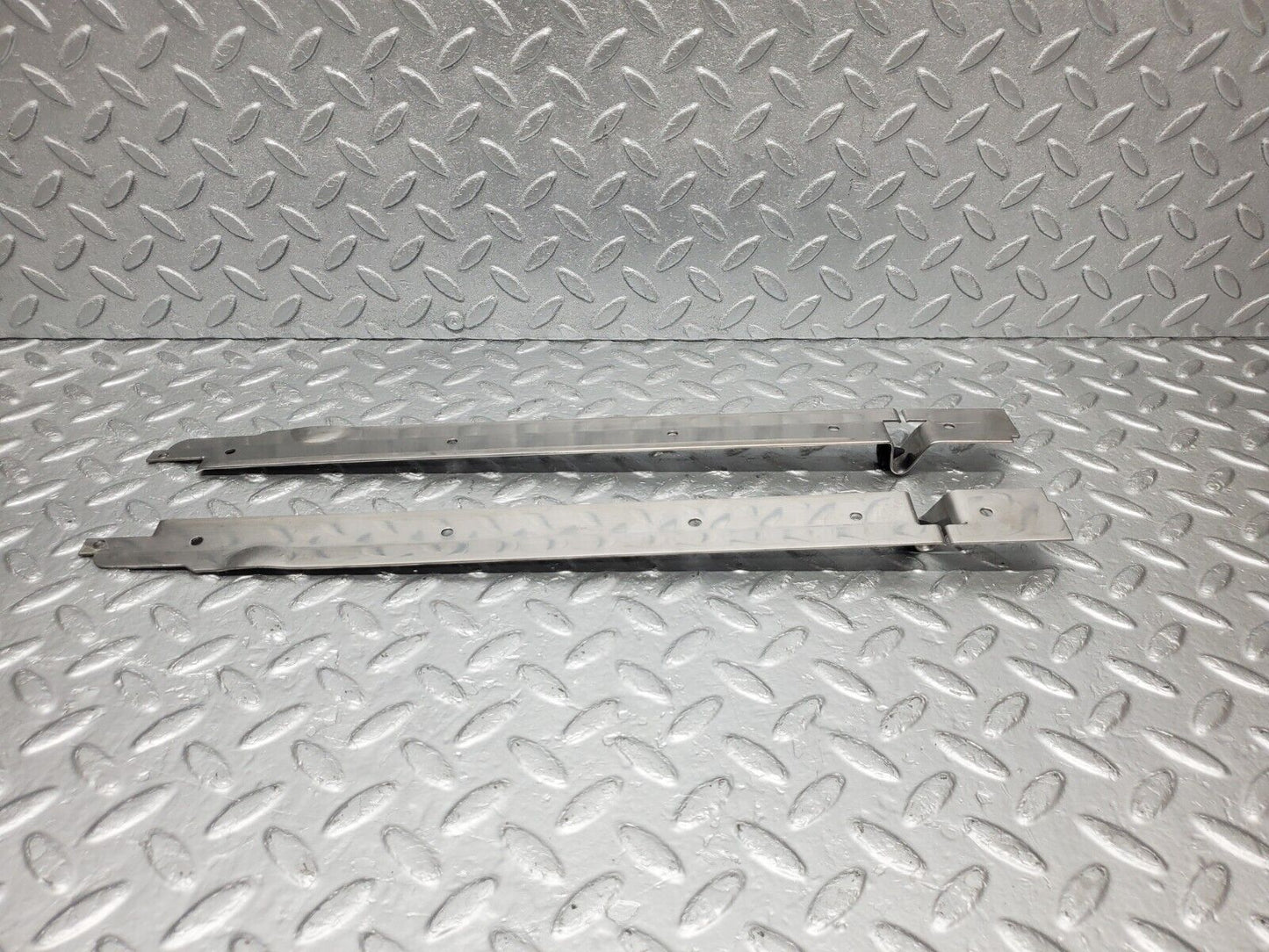 46678 Mercedes-Benz C123 280CE Coupe Sunroof Chrome Trim
