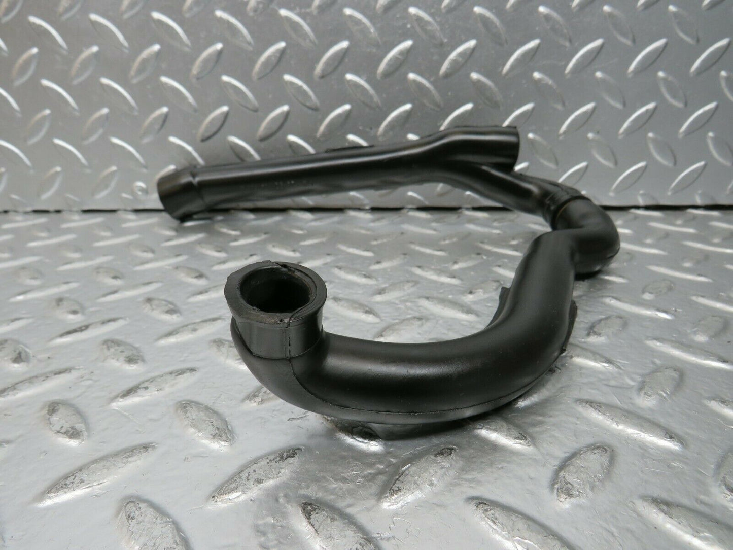 23338 Mercedes-Benz W116 350SE Air Intake Breather Hose 1160940482 1160940682