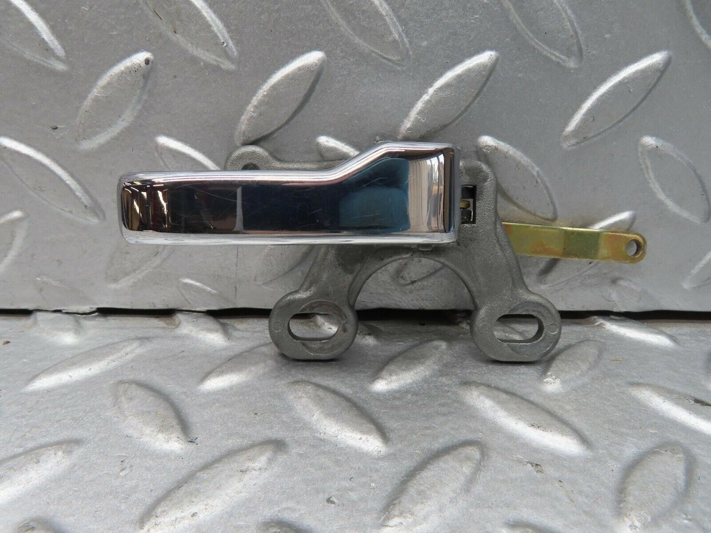 7039 Mercedes-Benz W123 230E Front Right Interior Door Handle