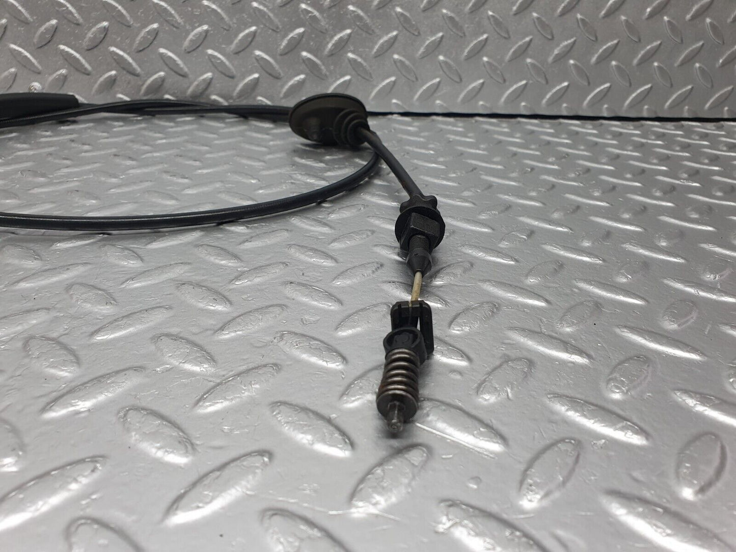 42368 Mercedes-Benz R129 320SL Coupe Accelerator Cable 1293002130 1243010197
