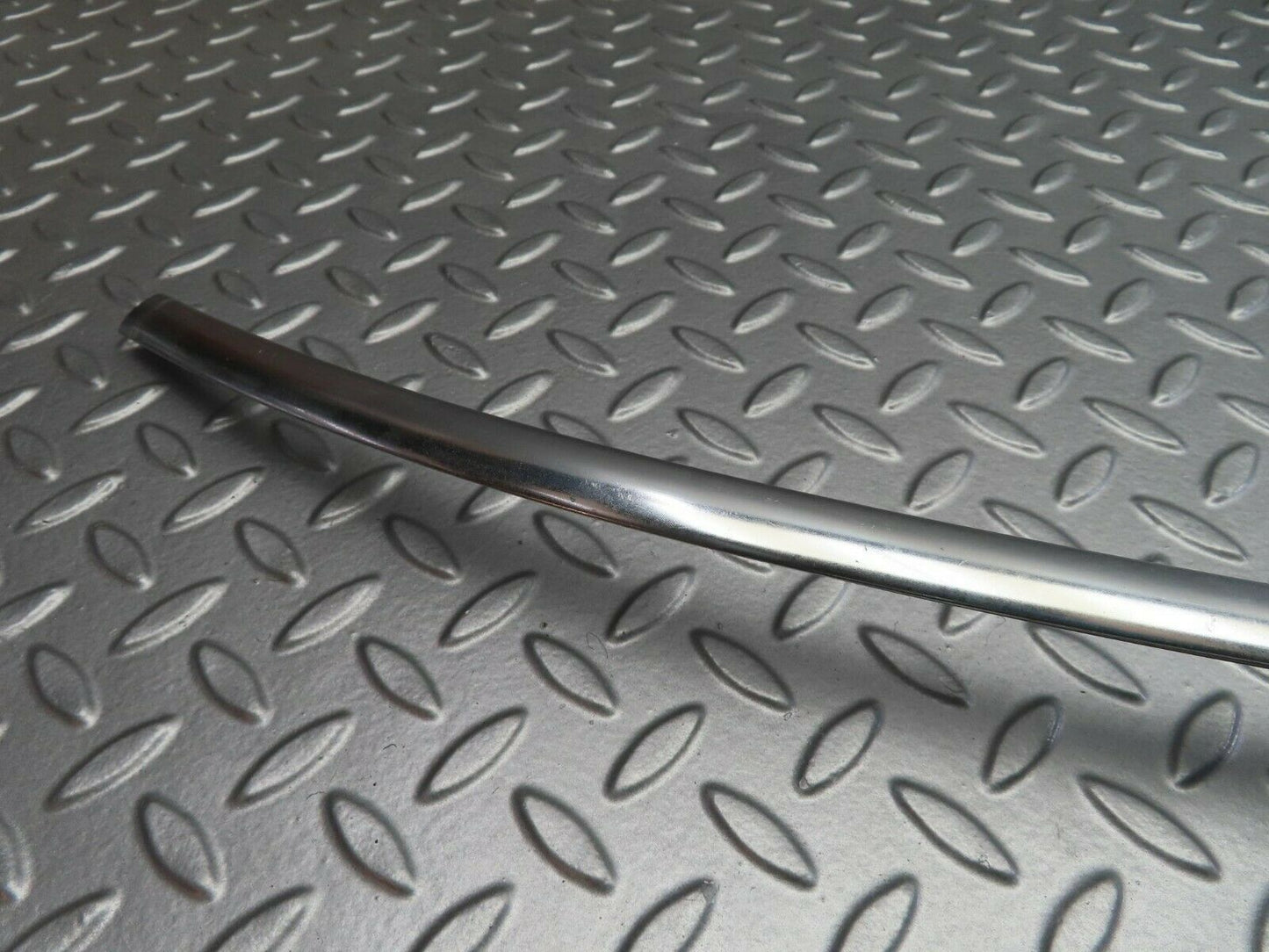 10143 Mercedes-Benz C123 230CE Coupe Front Windscreen Chrome Trim