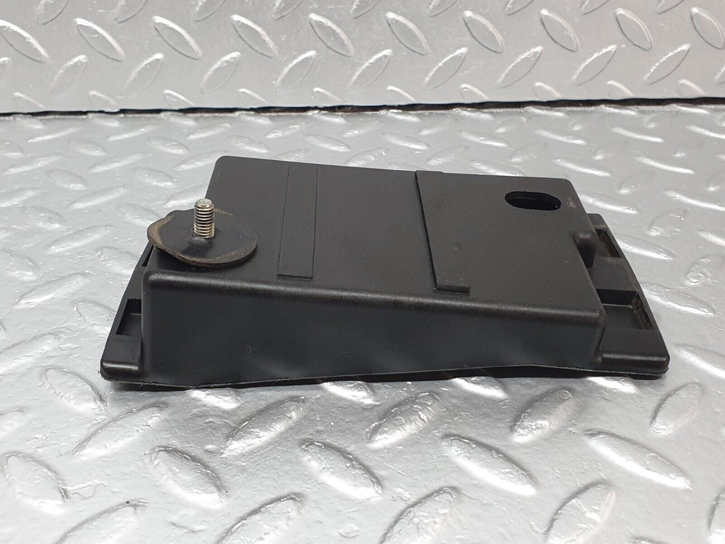 41749 Mercedes-Benz W202 C200 Rear Bumper Bracket 2028800630