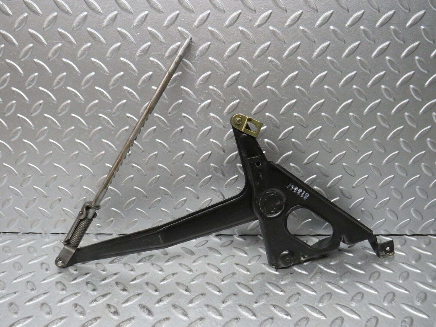 28859 Mercedes-Benz W123 230E Handbrake Regulator