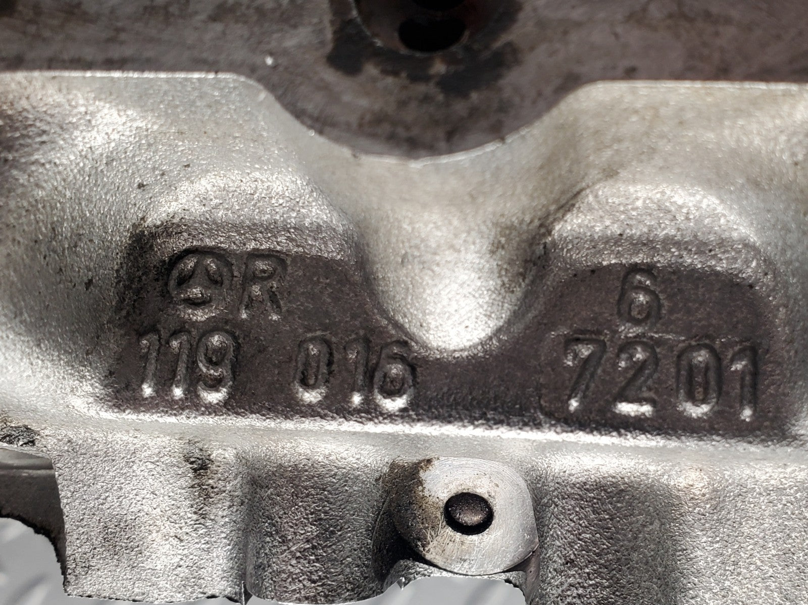 W140 cylinder head left side used OEM