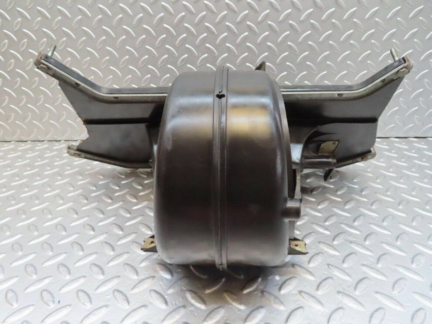 14775 Mercedes-Benz W201 190E Heater Blower Motor Housing Behr