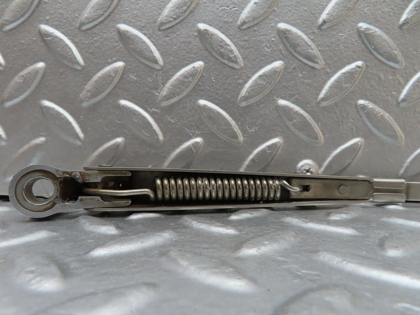 20847 Mercedes-Benz W114 250CE Coupe Wiper Arm Right Side
