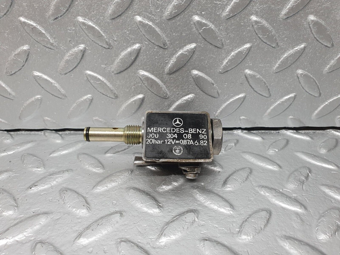 41303 Mercedes-Benz W123 300D Automatic Gearbox Solenoid Valve 722.118 0003040890
