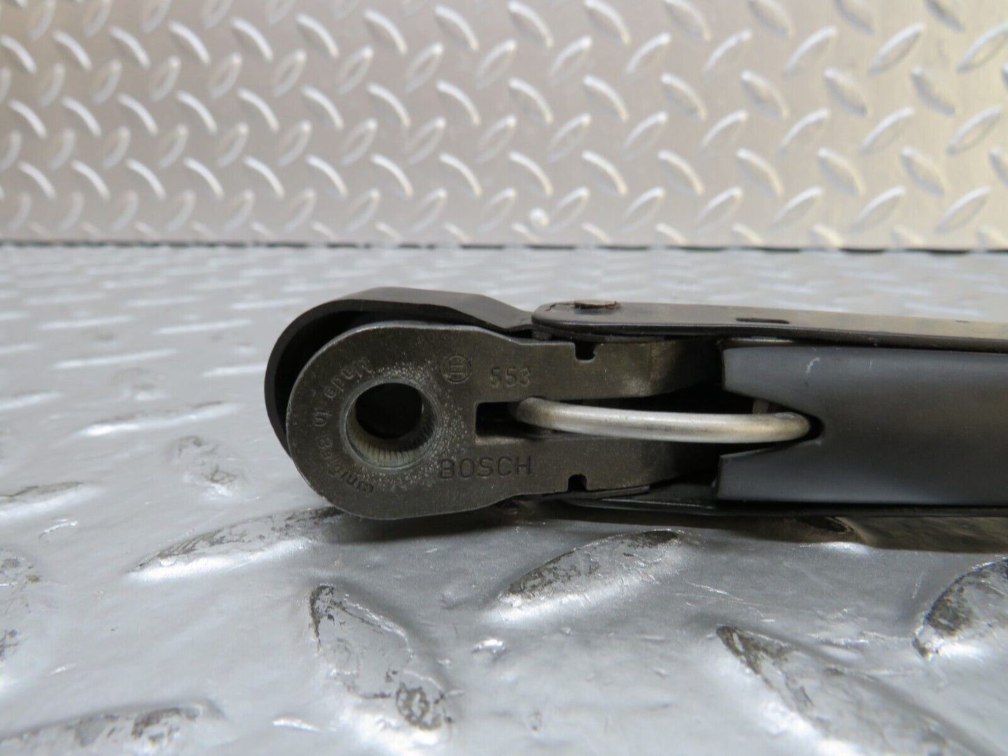27207 Mercedes-Benz W123 280E Wiper Arm Bosch Right Side