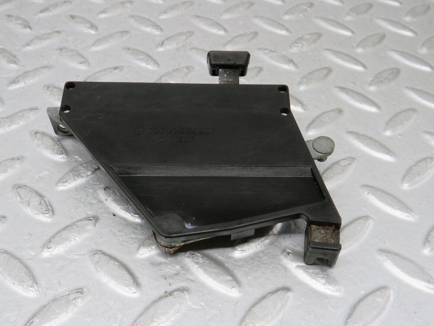 35540 Mercedes-Benz R107 280SL Air Vent Control Lever Right 1078300485