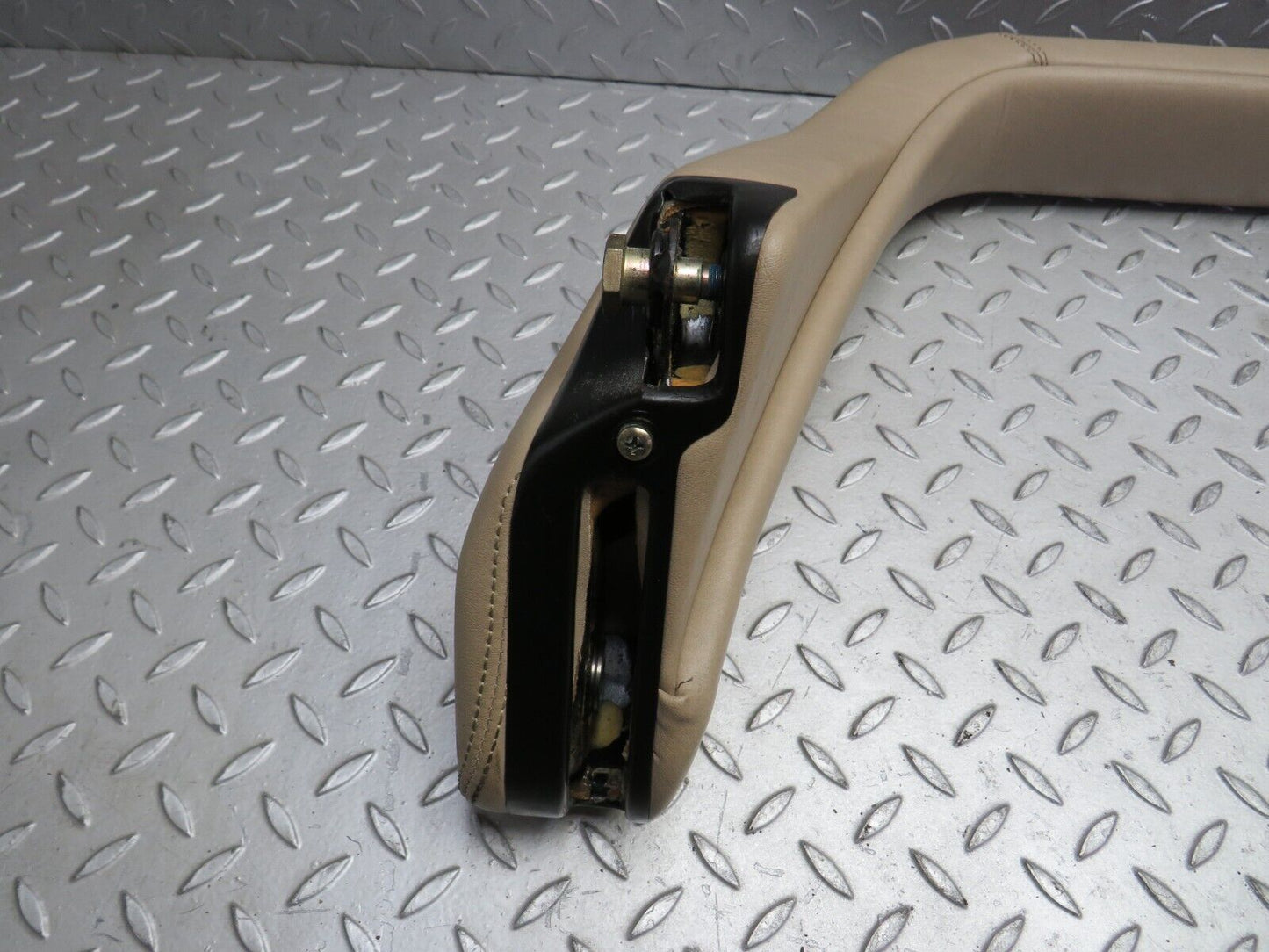 38618 Mercedes-Benz R129 280SL Coupe Roll Over Bar Beige