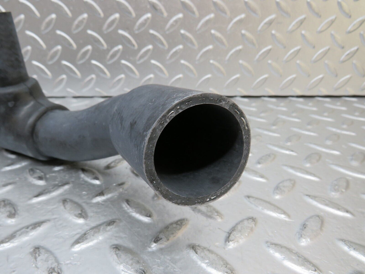 27085 Mercedes-Benz W123 280E Radiator Pipe Hose New 0525436/12
