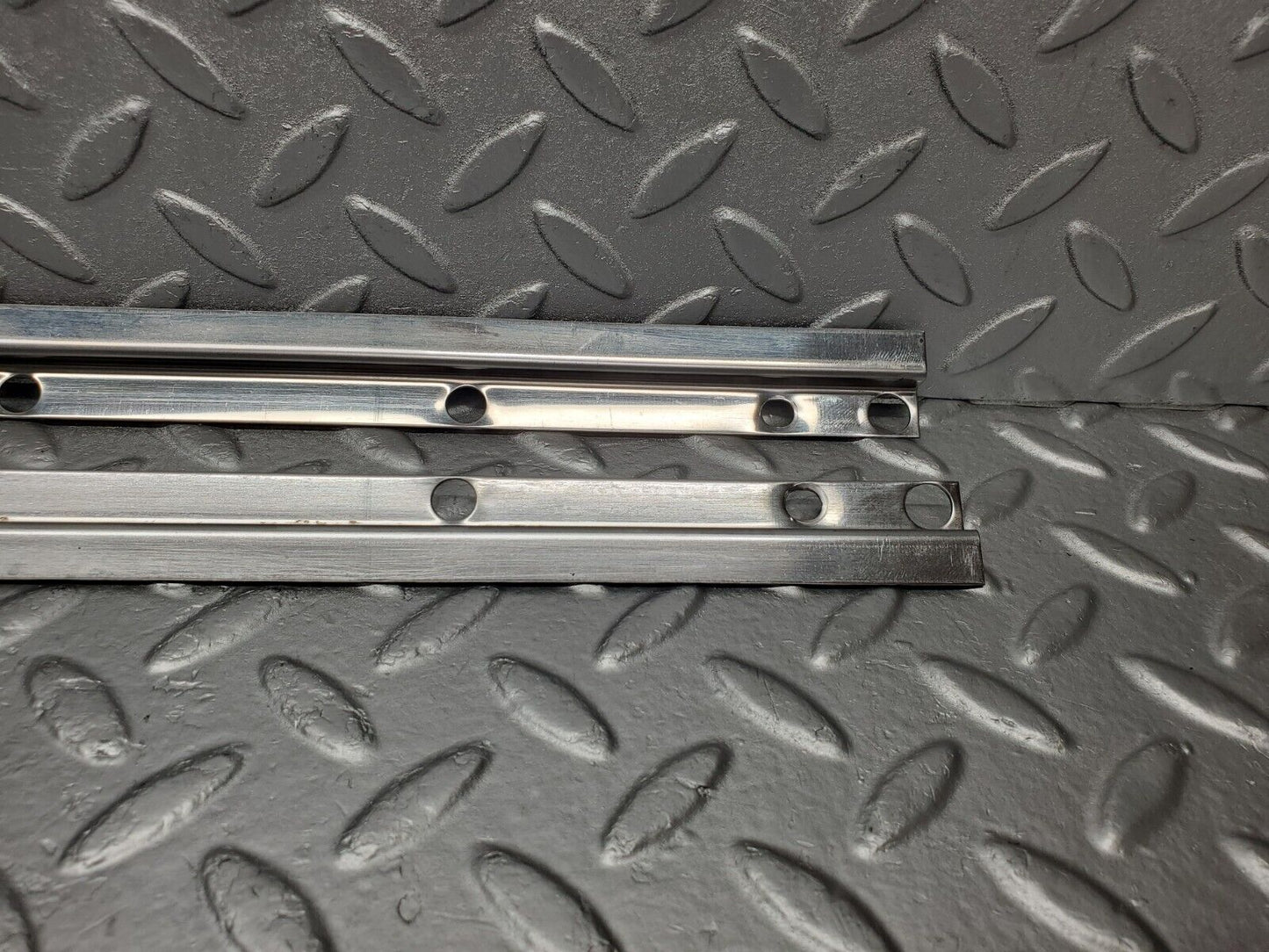46677 Mercedes-Benz C123 280CE Coupe Sunroof Chrome Trim